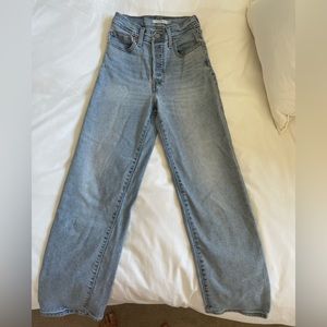 Vintage Ribcage straight Levi’s sz 25